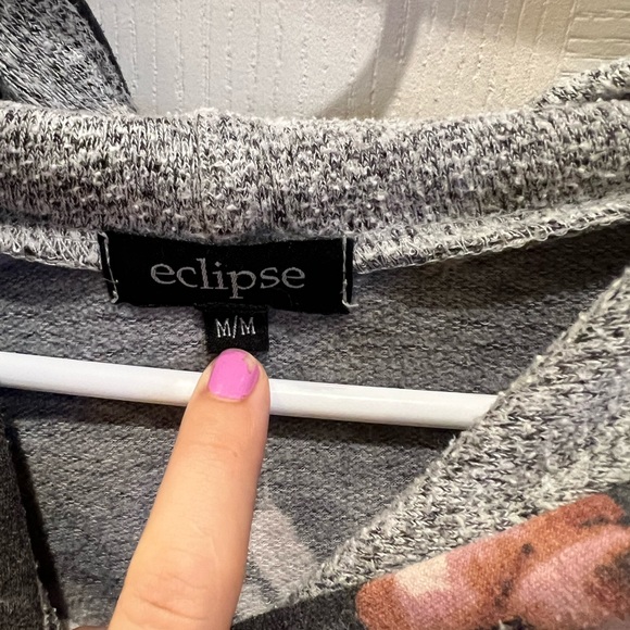 Flower sweater - Picture 3 of 3